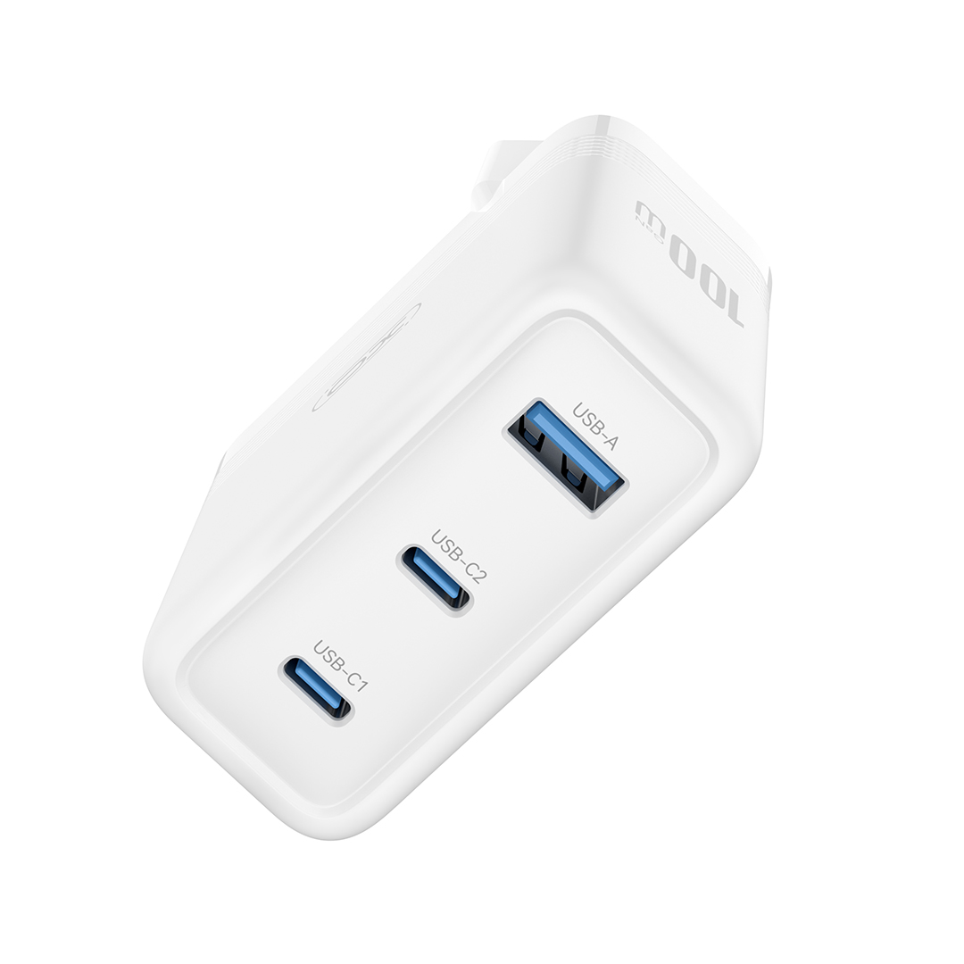 XO Design CE35 -verkkolaturi, 100W, 5A, 1 x USB-A - 2 x USB-C, Valkoinen